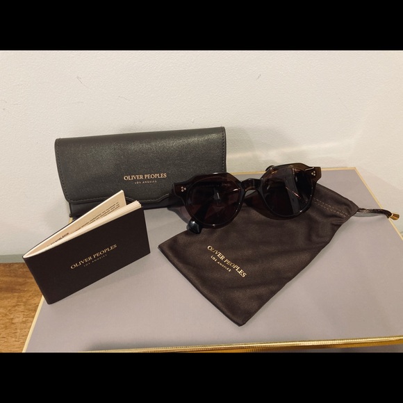 Oliver Peoples Brown Irven Sunglasses lightly used in case - Picture 6 of 16